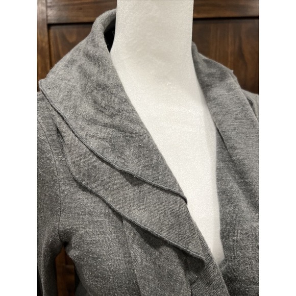 Gramercy 22 Womens Gray Tank Ruffle Cardigan Size S - Picture 4 of 9